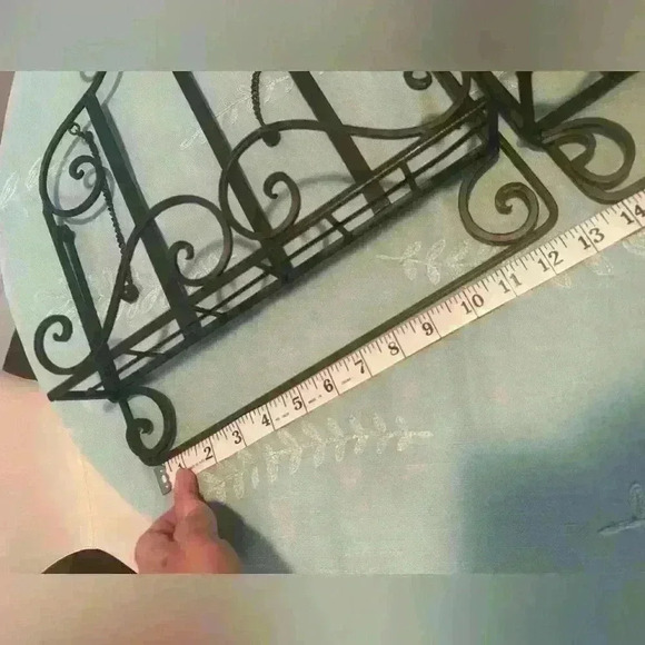 🌟 TWO Elegant Dk Brown/Black Metal Tabletop Easels w/chain/ball/swirl decor - Picture 6 of 6